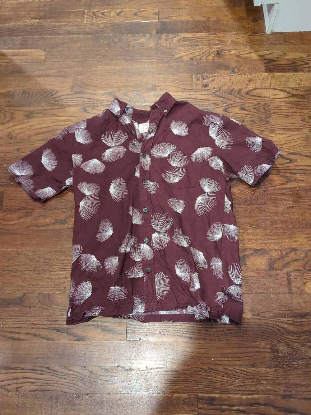 Kahala Maroon Shell Print Short Sleeve Aloha Shirt XS